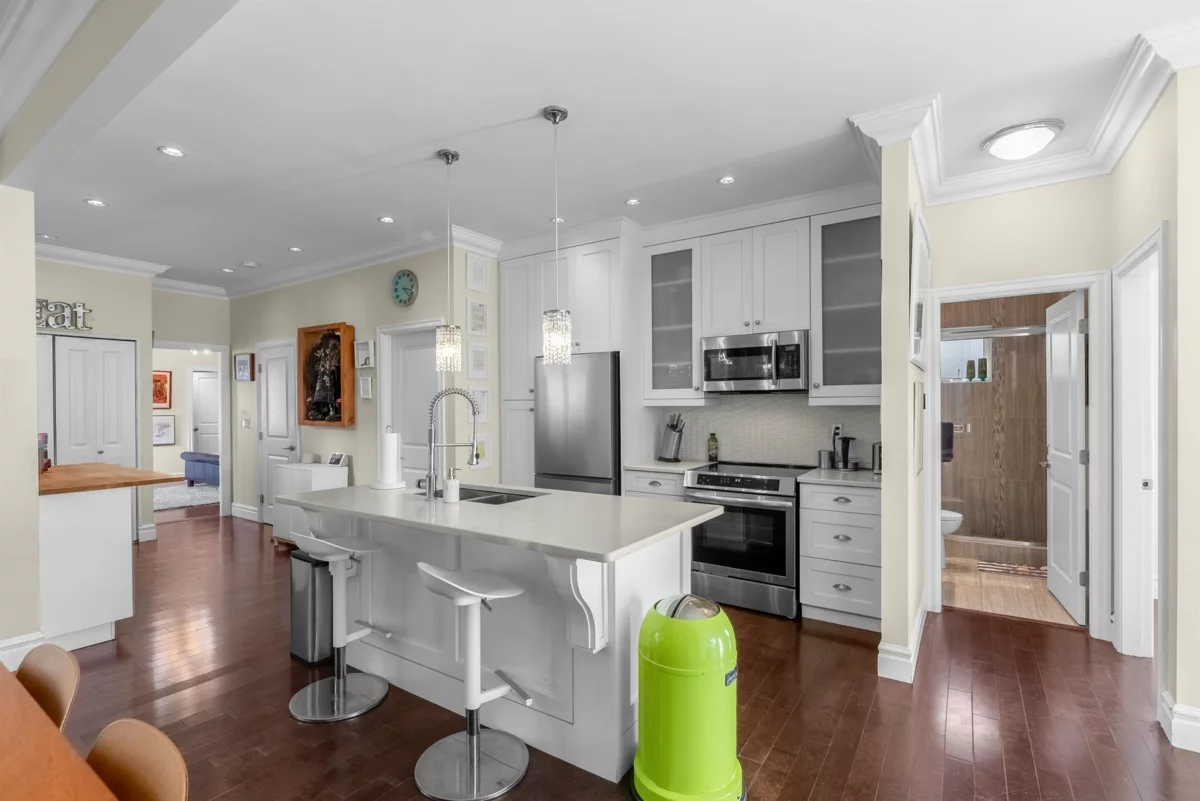 Family Room Photo of 324 E 24th Street, North Vancouver, BC