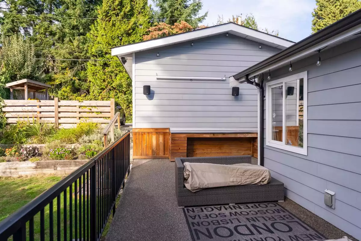 Hot Tub / Spa Photo of 324 E 24th Street, North Vancouver, BC