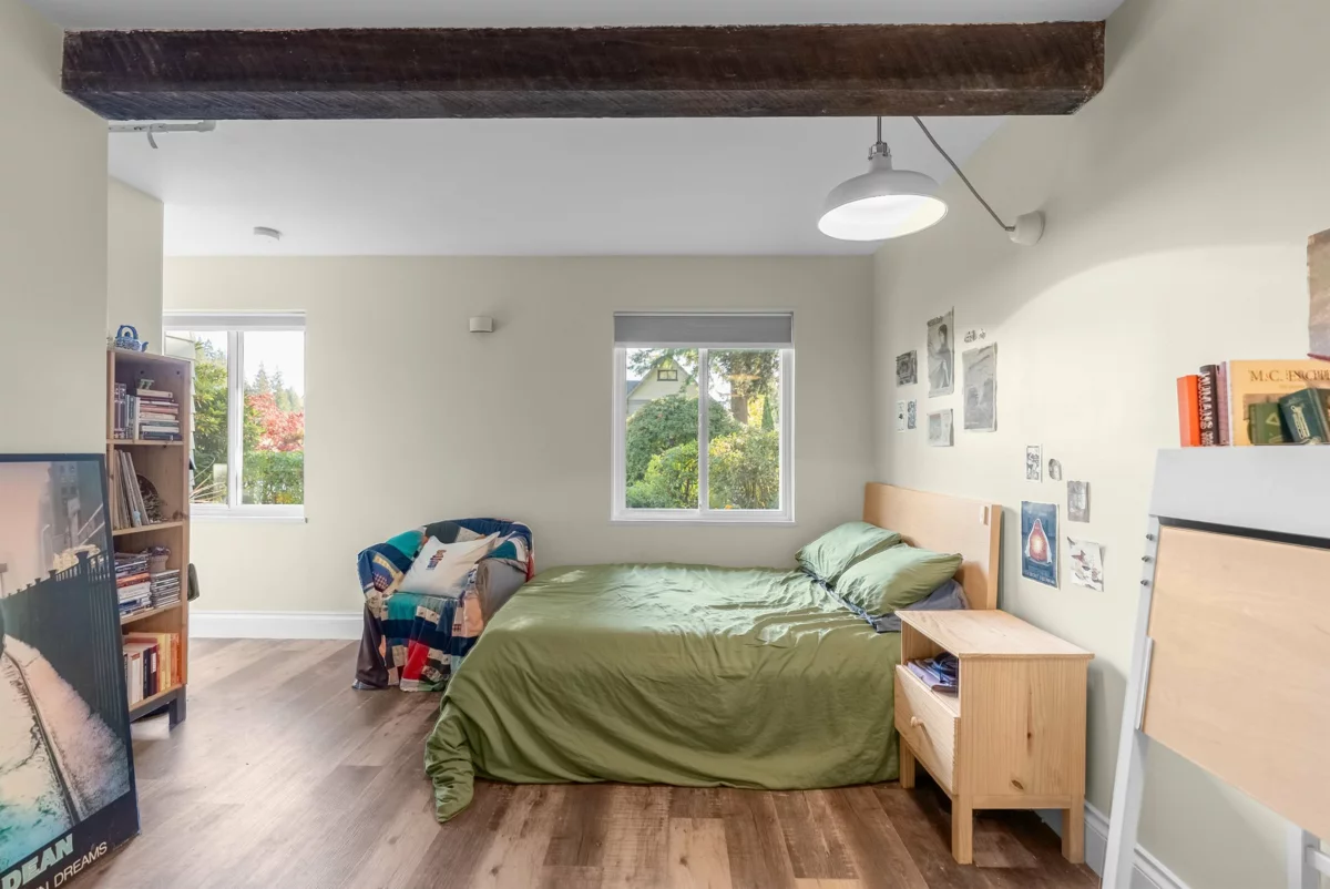 Laundry Room Photo of 324 E 24th Street, North Vancouver, BC