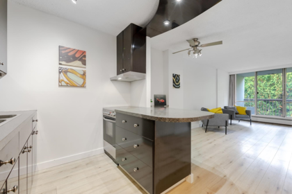 904 2012 Fullerton Avenue, North Vancouver, BC, North Vancouver — Apartment/Condo for sale