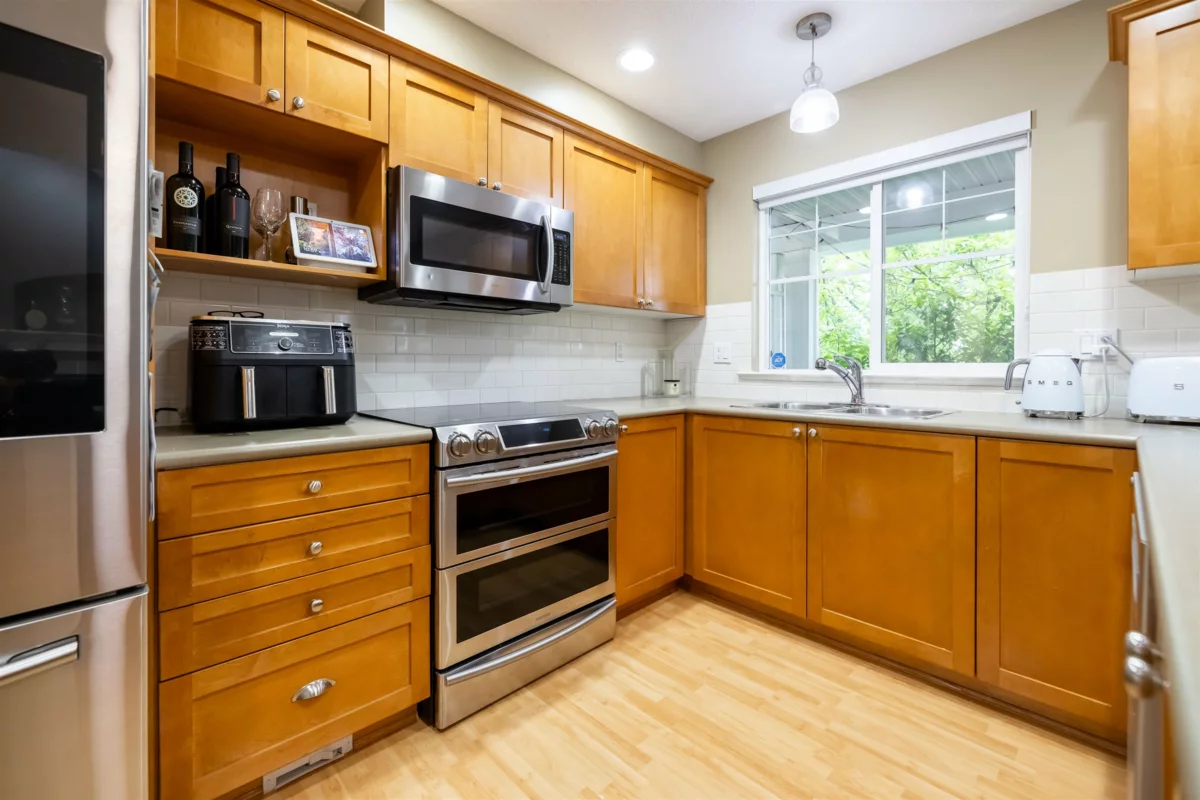 Bedroom 2 Photo of 1 17097 64 Street, Surrey, BC