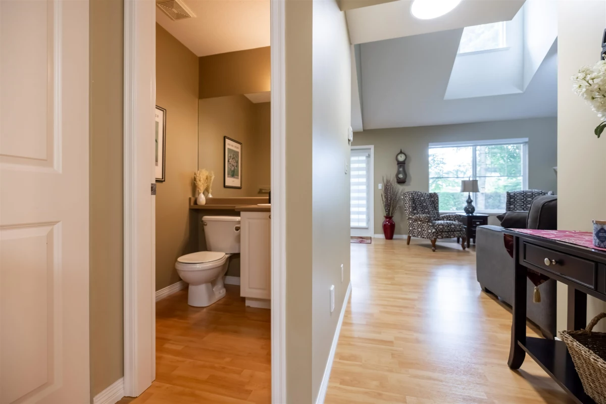 Kitchen Island Photo of 1 17097 64 Street, Surrey, BC