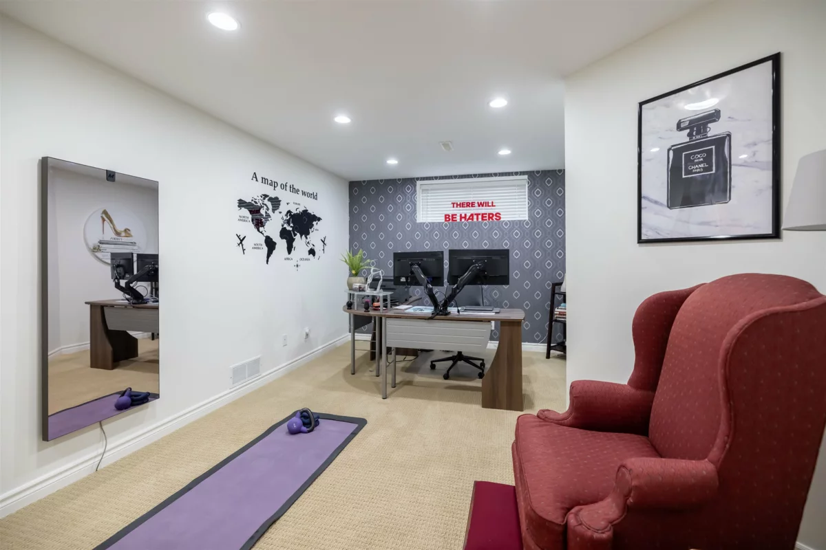 Laundry Room Photo of 1 17097 64 Street, Surrey, BC