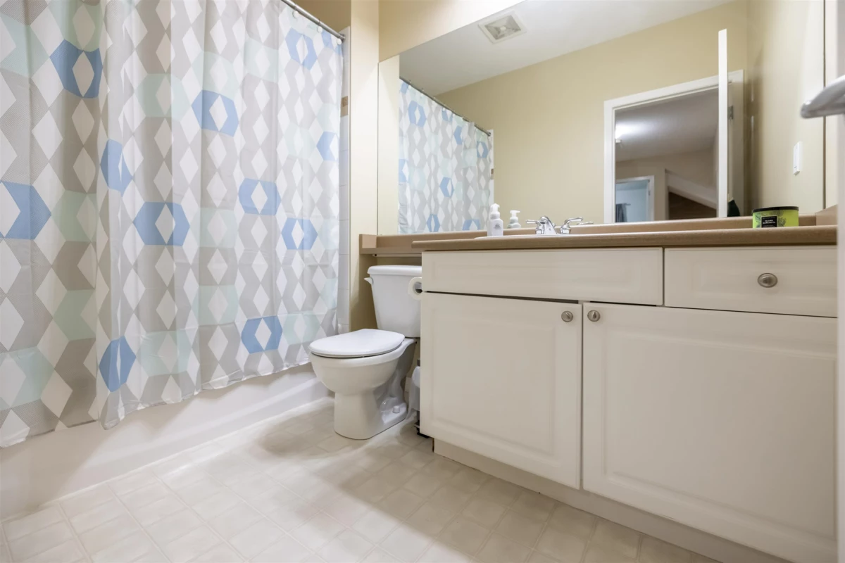 Mudroom Photo of 1 17097 64 Street, Surrey, BC