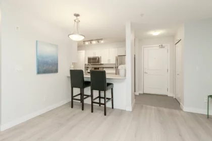 208 12248 224 Street, Maple Ridge, BC, Maple Ridge — Apartment/Condo for sale
