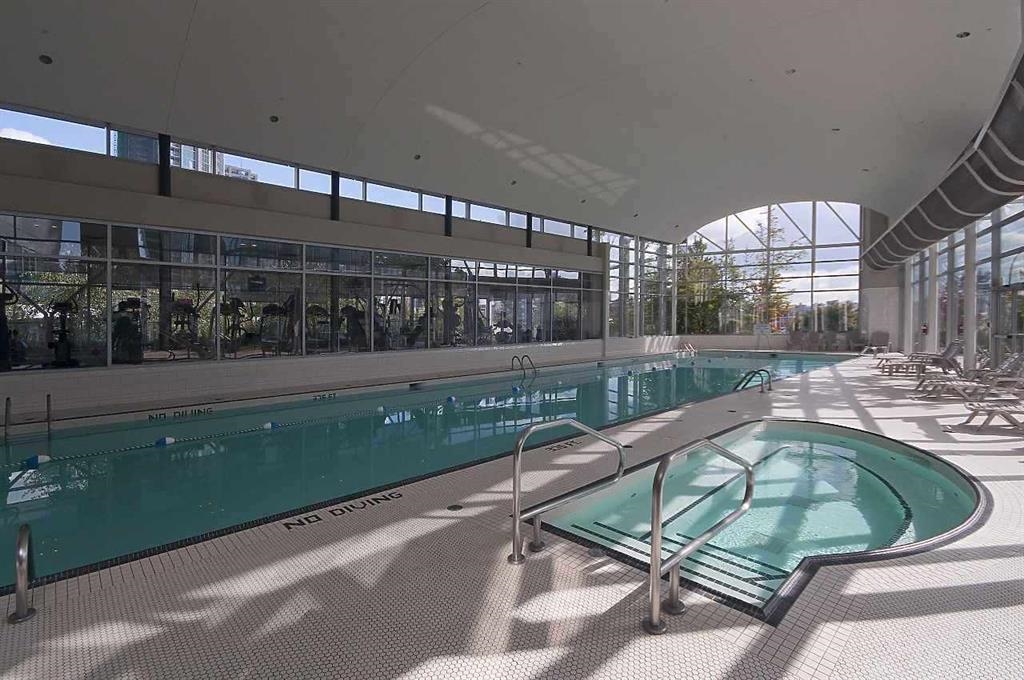 Walk-In Closet Photo of 601 1408 Strathmore Mews, Vancouver, BC