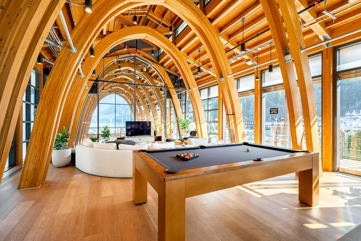 Entry Foyer Photo of 401 6699 Nelson Avenue, West Vancouver, BC