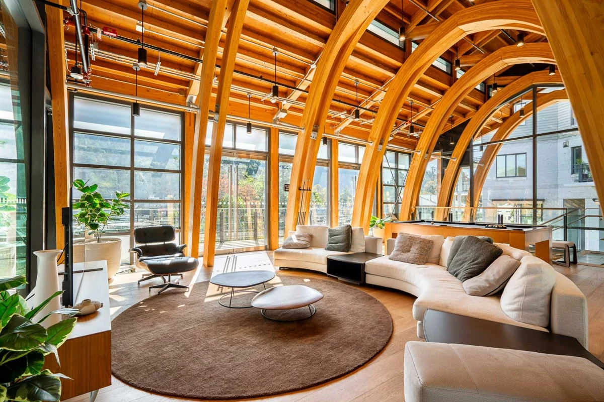 Hallway Photo of 401 6699 Nelson Avenue, West Vancouver, BC