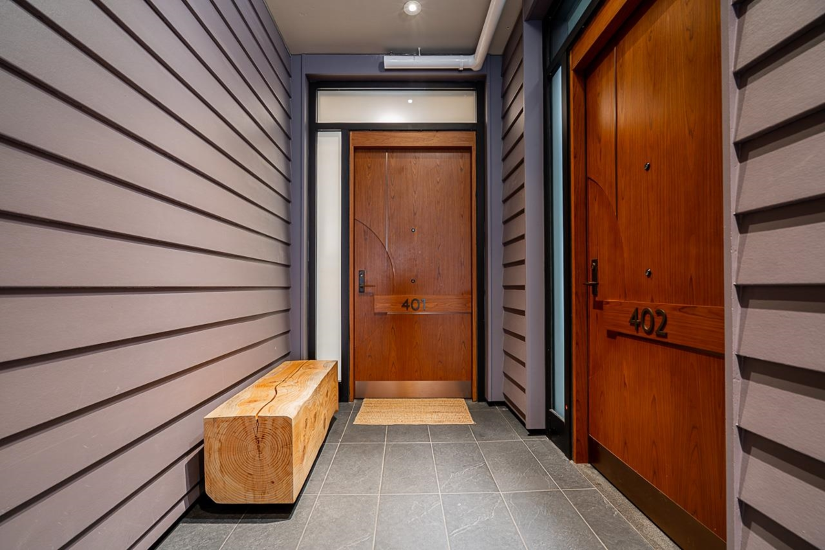 Powder Room Photo of 401 6699 Nelson Avenue, West Vancouver, BC