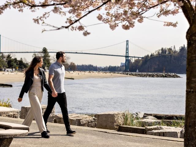 Dining Area Photo of 304 3963 Uplands Way, West Vancouver, BC