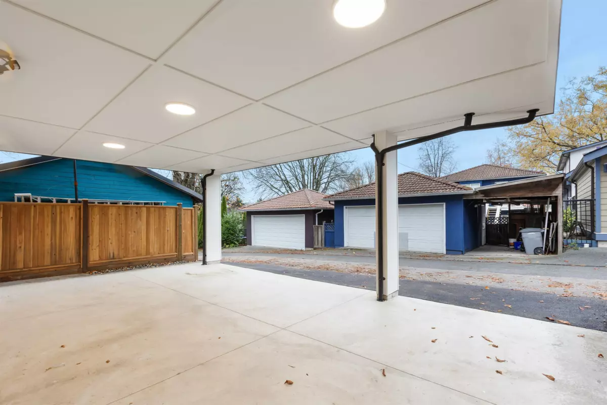 Loft / Bonus Room Photo of 2609 Dundas Street, Vancouver, BC