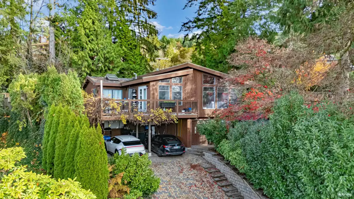 Exterior Front Photo of 7 Bignall Bay, Port Moody, BC