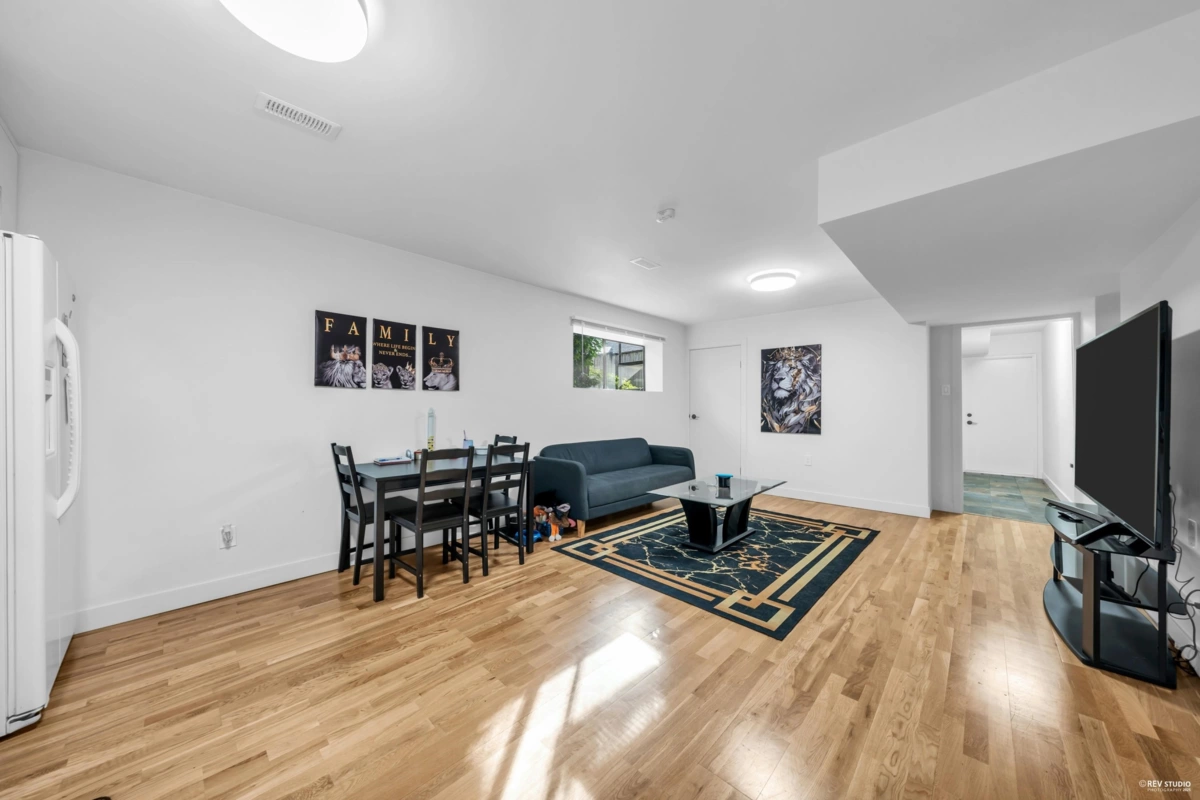 Garage Interior Photo of 7 Bignall Bay, Port Moody, BC
