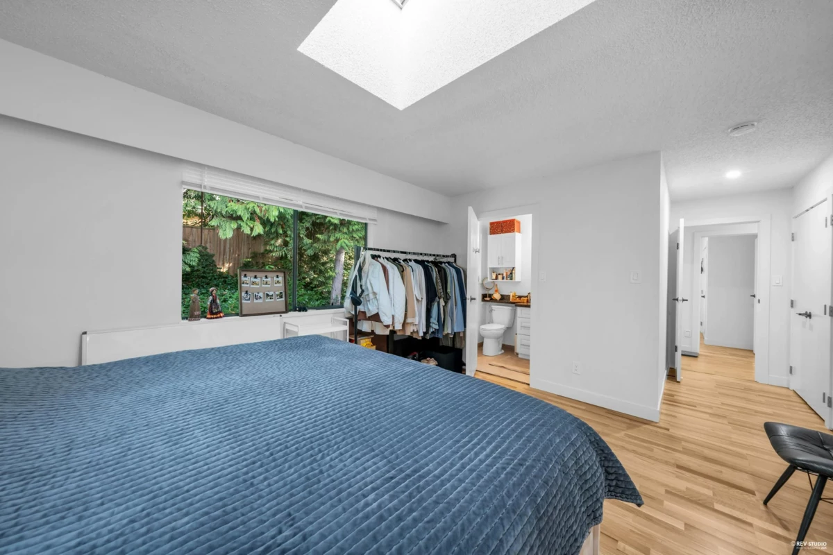 Guest Bathroom Photo of 7 Bignall Bay, Port Moody, BC