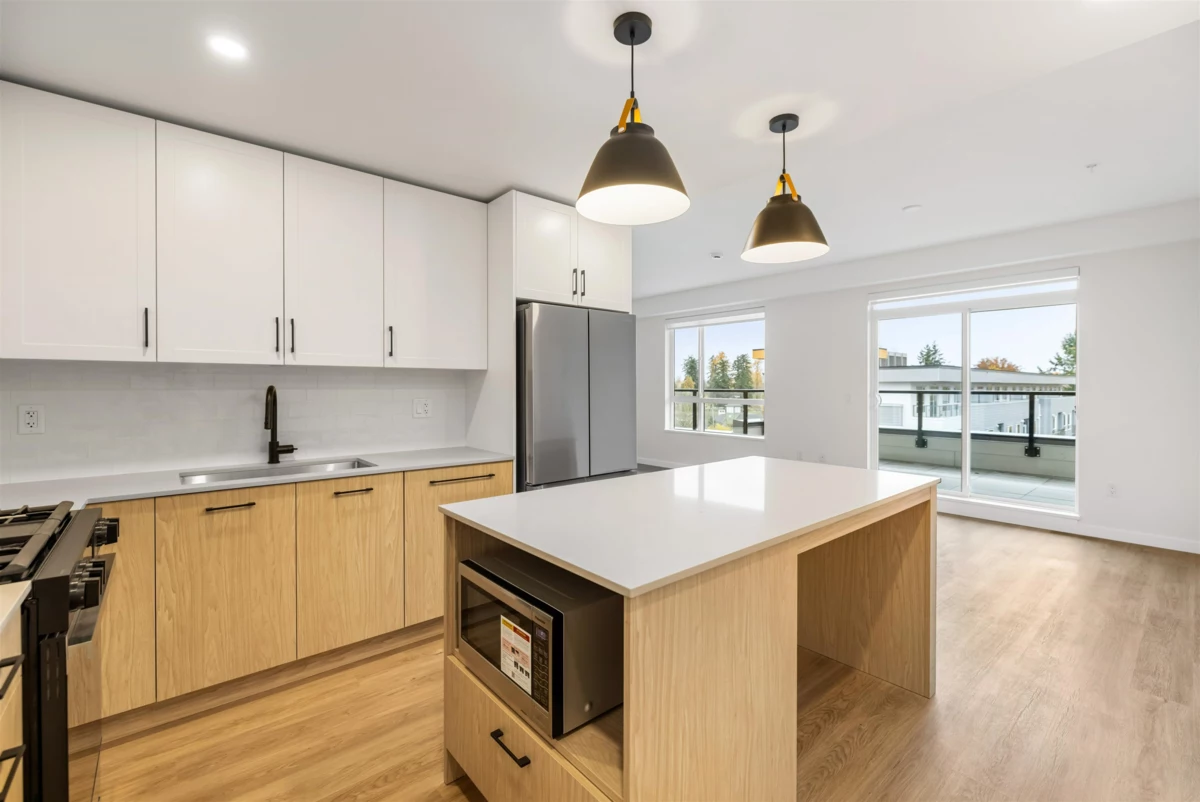 Family Room Photo of 601 27218 Aldergrove Town Centre Drive, Langley, BC