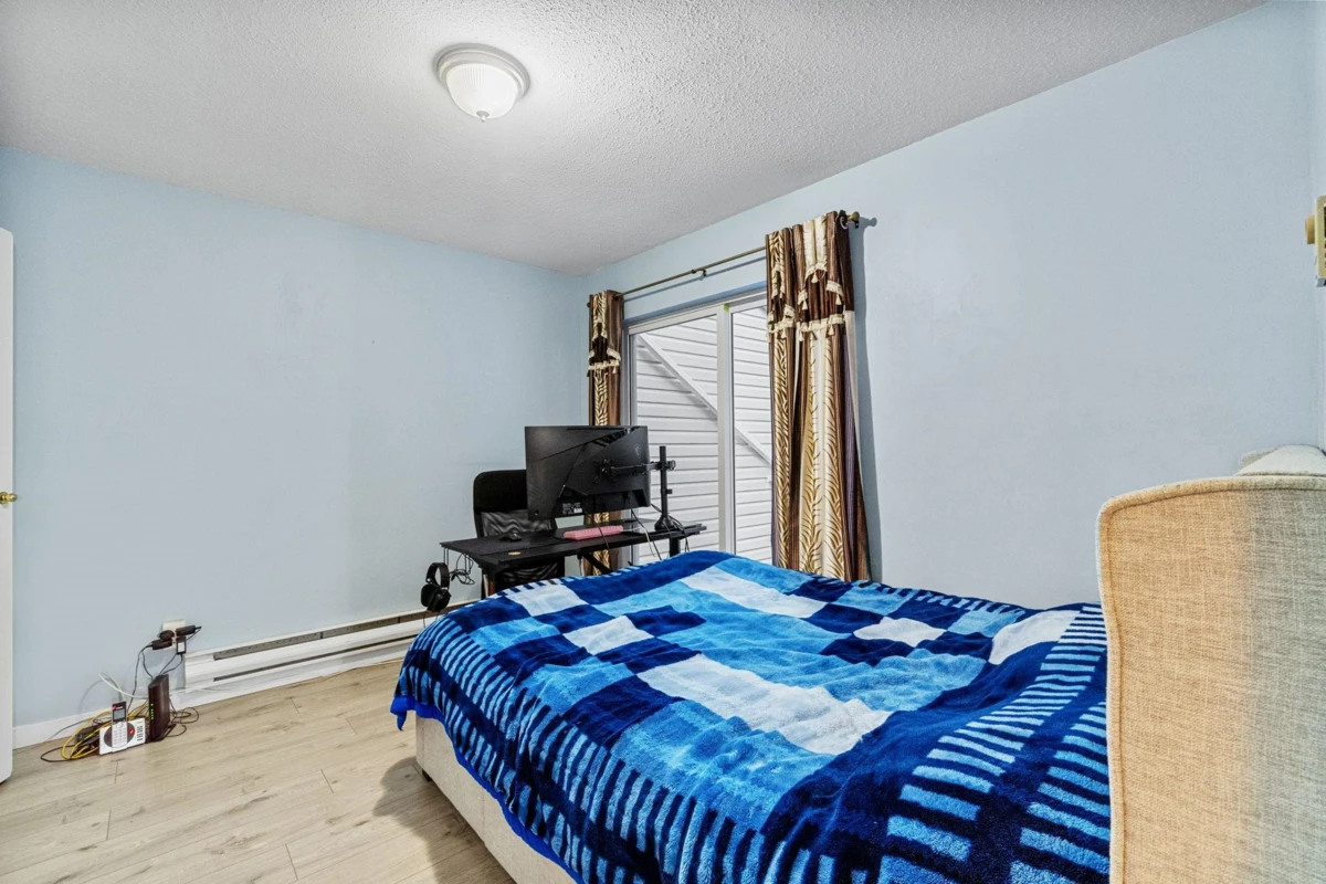 Primary Bedroom Photo of 12 32310 Mouat Drive, Abbotsford, BC