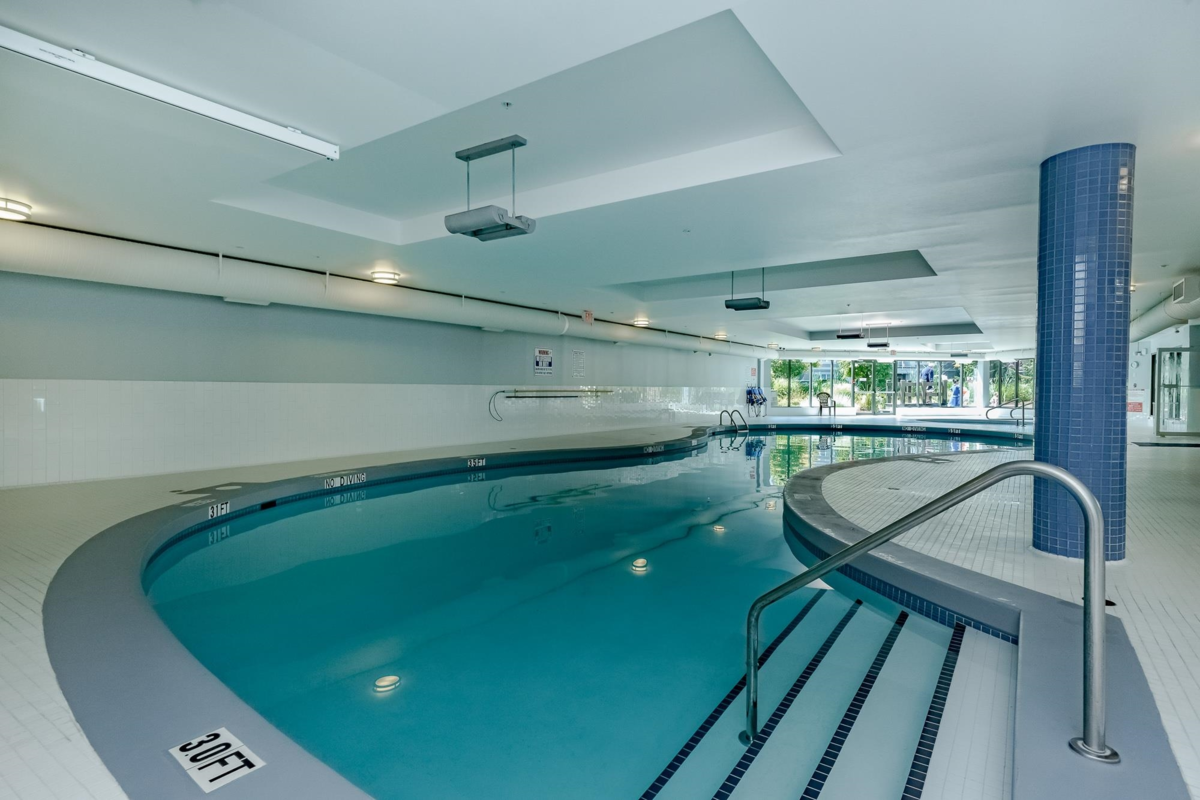 Entry Foyer Photo of 206 6430 194 Street, Surrey, BC
