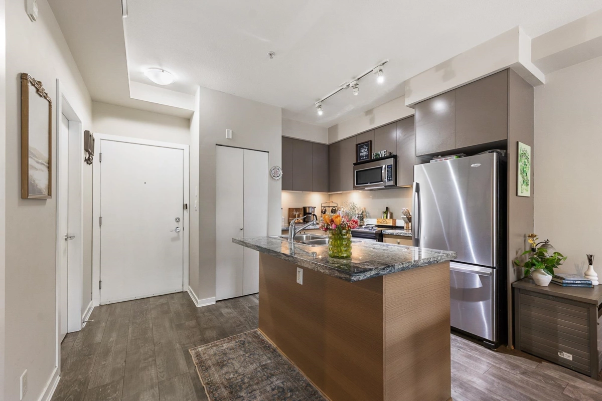 Family Room Photo of 206 6430 194 Street, Surrey, BC