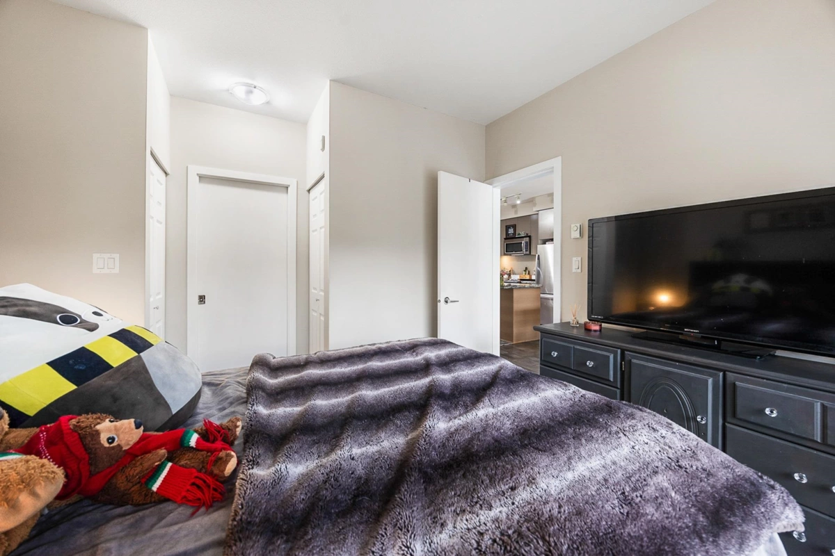 Guest Bathroom Photo of 206 6430 194 Street, Surrey, BC