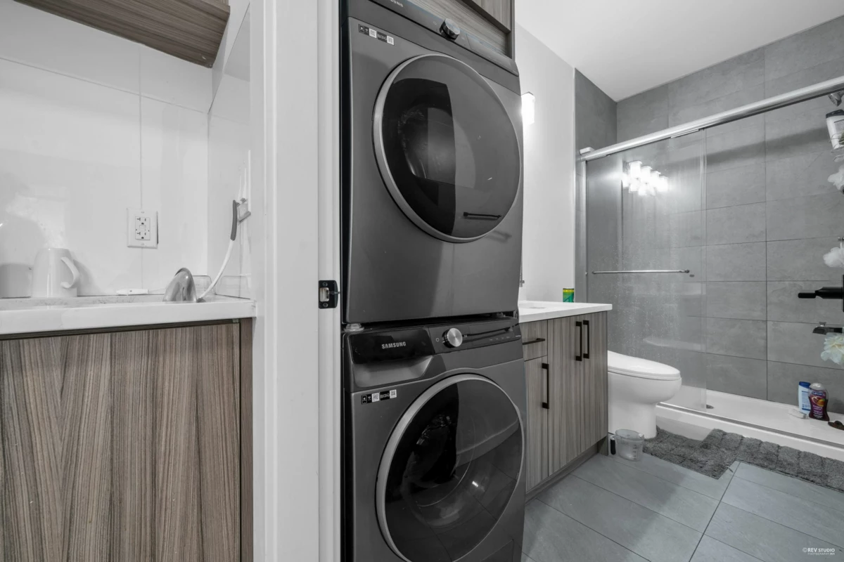 Fitness Center Photo Near 11344 River Road, Surrey, BC