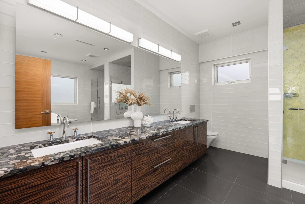 Bedroom 2 Photo of 1265 Queens Avenue, West Vancouver, BC