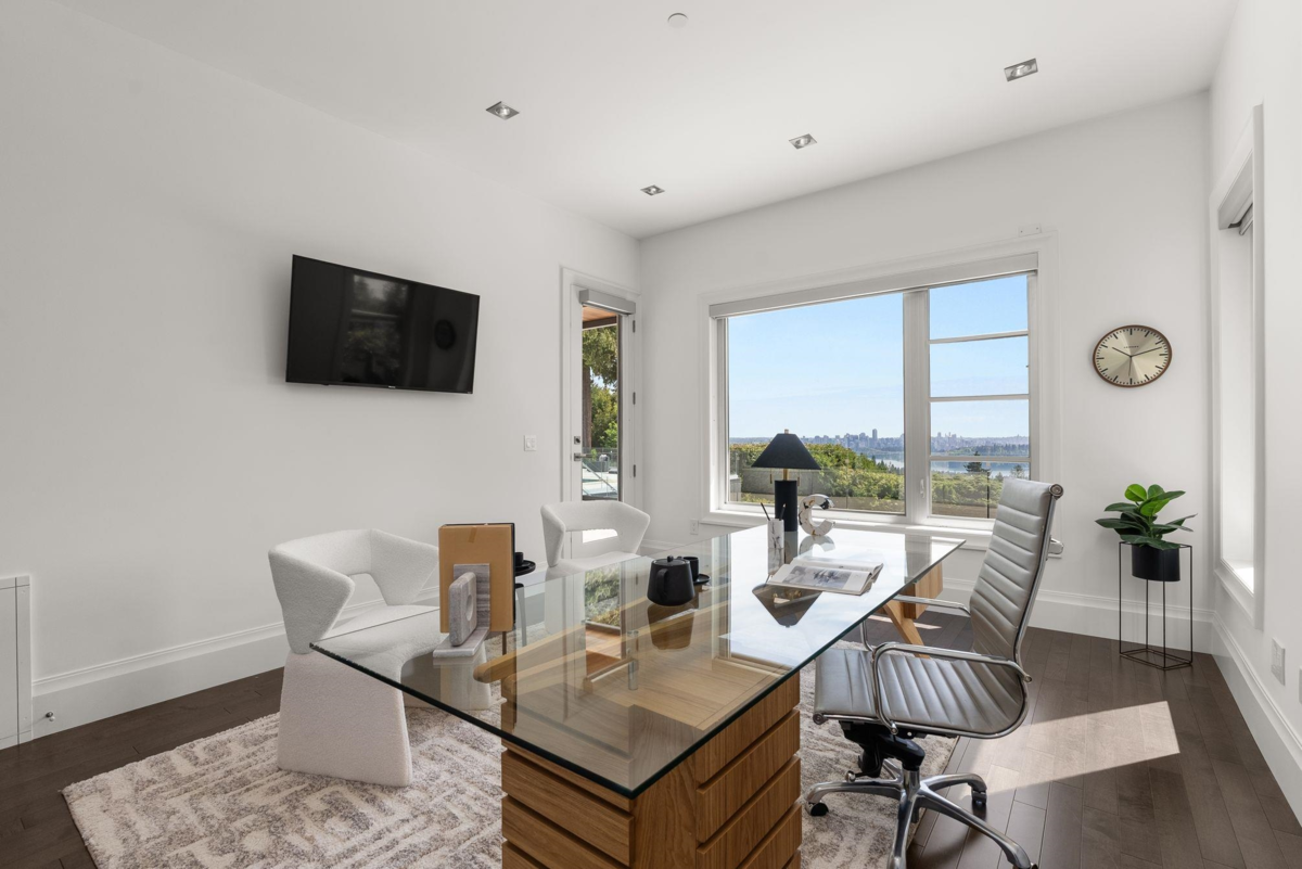 Bedroom 3 Photo of 1265 Queens Avenue, West Vancouver, BC