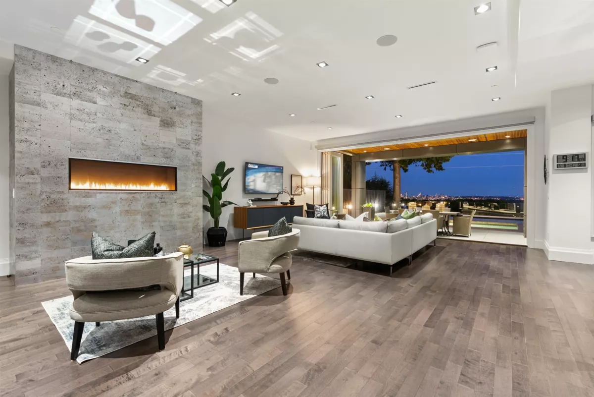 Neighborhood Park Photo Near 1265 Queens Avenue, West Vancouver, BC