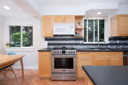 Pantry Photo of 1075 Gladwin Drive, North Vancouver, BC