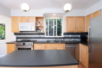 Primary Bedroom Photo of 1075 Gladwin Drive, North Vancouver, BC