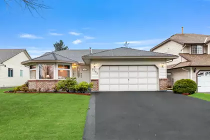 9263 156a Street, Surrey, BC, Surrey — Single Family Residence for sale