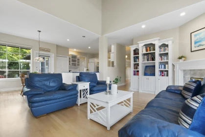 Breakfast Nook Photo of 15355 Sequoia Drive, Surrey, BC