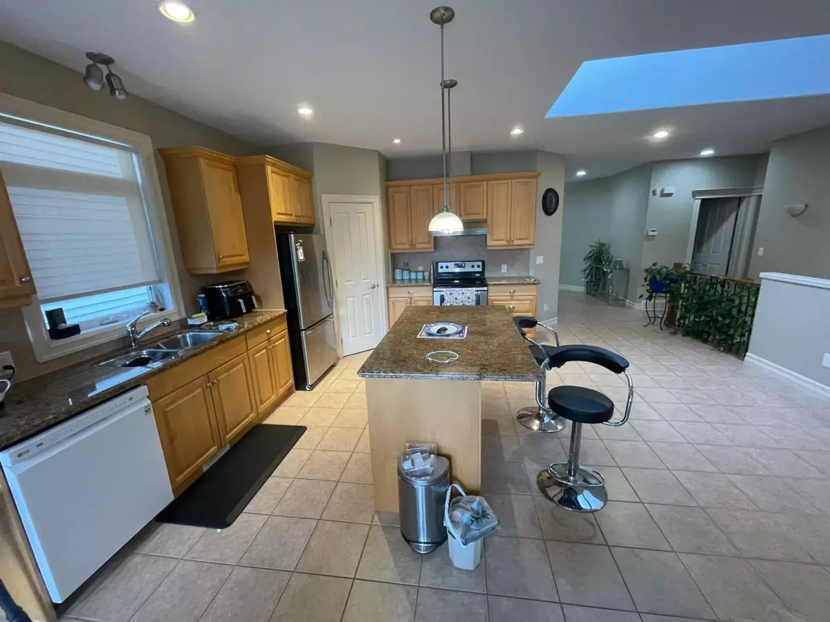 Breakfast Nook Photo of 36512 E Auguston Parkway, Abbotsford, BC