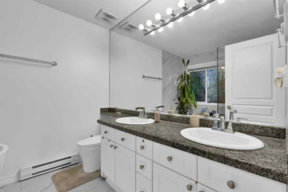 Laundry Room Photo of 7450 147 Street, Surrey, BC