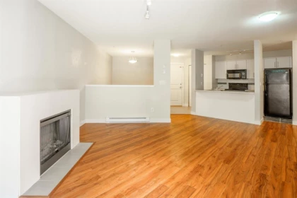 Kitchen Photo of 222 12248 224 Street, Maple Ridge, BC