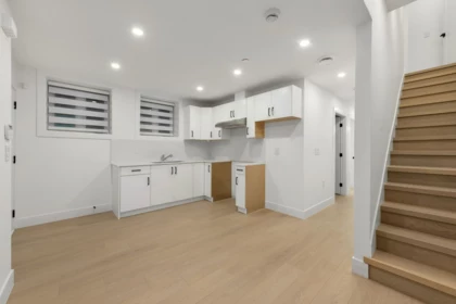 Garage Interior Photo of 2 7361 Fraser Street, Vancouver, BC