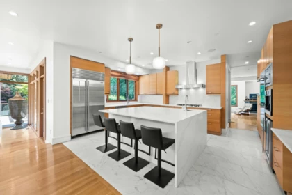 510 Eastcot Road, West Vancouver, BC