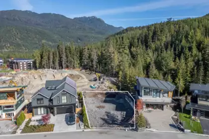 Kitchen Photo of 1721 River Run Place, Whistler, BC