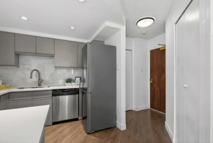 Kitchen Photo of 603 1625 Hornby Street, Vancouver, BC