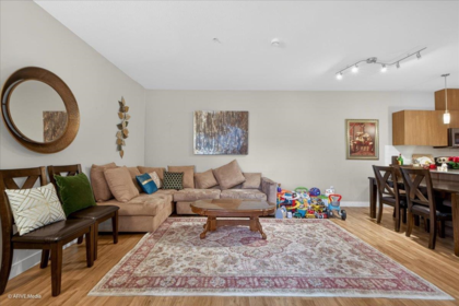 324 9655 King George Boulevard, Surrey, BC, Surrey — Apartment/Condo for sale