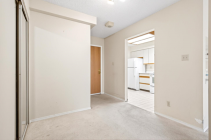 Breakfast Nook Photo of 1607 6055 Nelson Avenue, Burnaby, BC