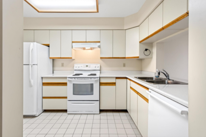 Primary Bedroom Photo of 1607 6055 Nelson Avenue, Burnaby, BC