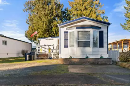 3 6338 Vedder Road, Chilliwack, BC, Chilliwack River Valley — 2 bed manufactured home for sale