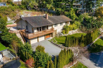 3895 Southridge Avenue, West Vancouver, BC, West vancouver — 3 bed single family residence for sale