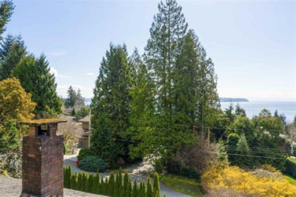 Pantry Photo of 3895 Southridge Avenue, West Vancouver, BC