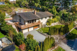3895 Southridge Avenue, West Vancouver, BC