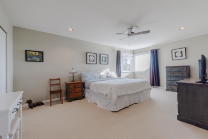 Basement Recreation Room Photo of 16657 78 Avenue, Surrey, BC