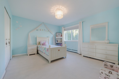 Staircase Photo of 16657 78 Avenue, Surrey, BC