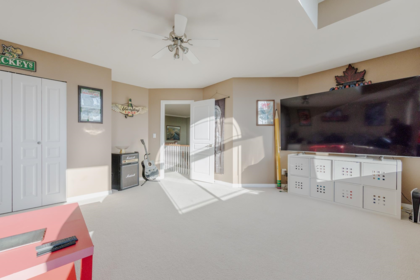 Swimming Pool Photo of 16657 78 Avenue, Surrey, BC