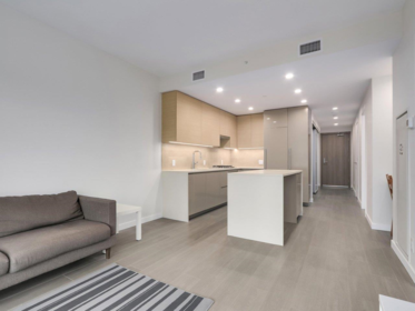 1408 4168 Lougheed Highway, Burnaby, BC, Burnaby — Apartment/Condo for sale