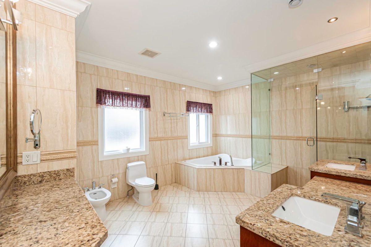 Basement Recreation Room Photo of 8151 Claybrook Road, Richmond, BC